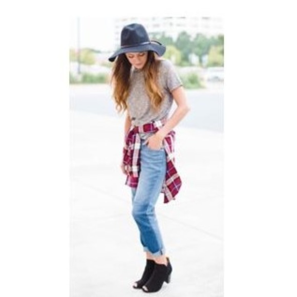 ~~SOLD~~ Old Navy Boyfriend Patchwork Jeans Sz 10 - Picture 1 of 8